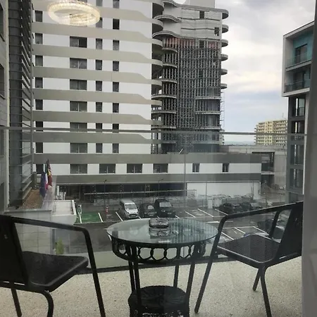 White Tower Private Studio Seaview-Mamaia Summerland