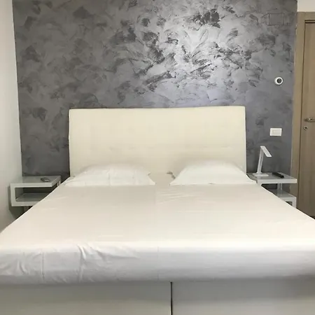 White Tower Private Studio Seaview-Mamaia Summerland