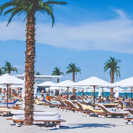 White Tower Private Studio Seaview-Mamaia Summerland