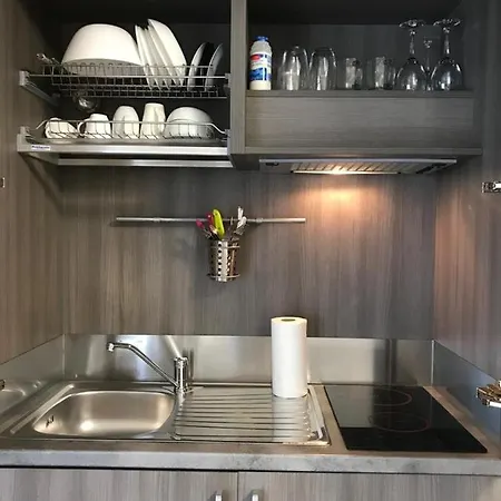 White Tower Private Studio Seaview-Mamaia Summerland