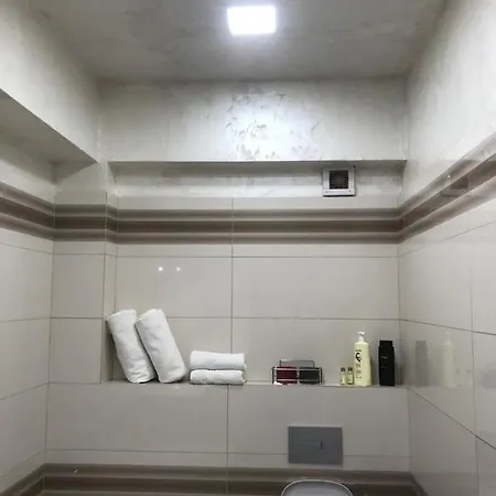 דירה White Tower Private Studio Seaview-Mamaia Summerland *