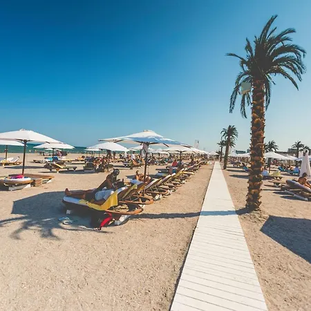 White Tower Private Studio Seaview-Mamaia Summerland
